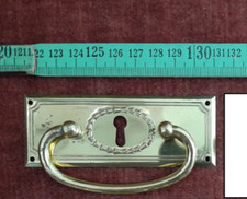 1 antiker Möbelbeschlag